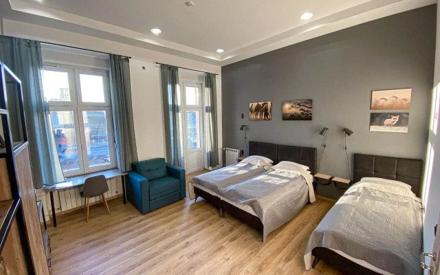 K43 Rooms and Apartments