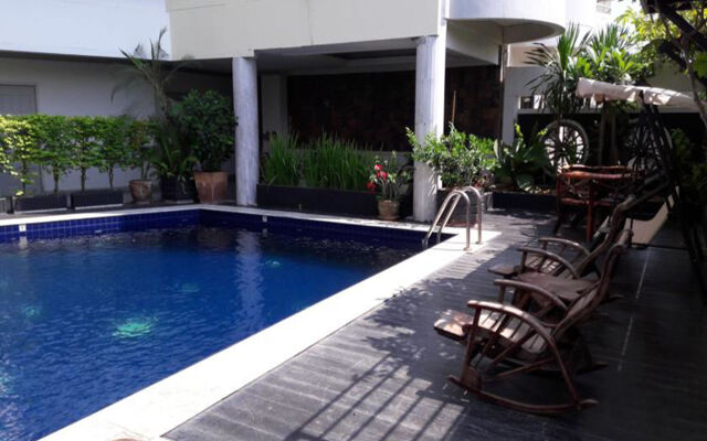 Garden Paradise Hotel & Serviced Apartment
