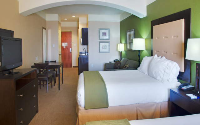 Holiday Inn Express Hotel & Suites Galveston West-Seawall by IHG