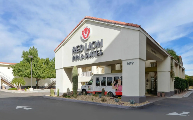 Red Lion Inn & Suites Phoenix Tempe