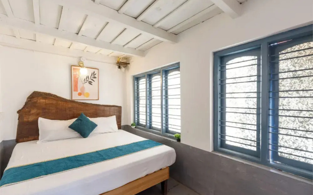 Underground Hostel By Bilwa Estate