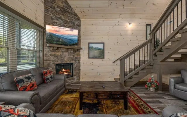 Creekside Splendor