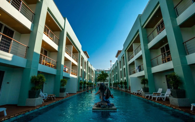 Phi Phi Harbour View Hotel