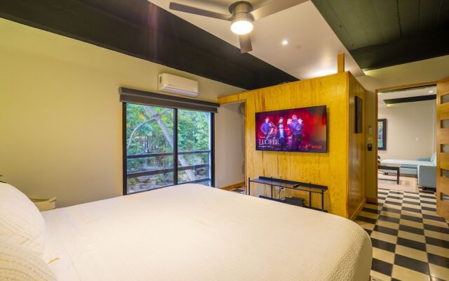 Joint Boutique Hotel