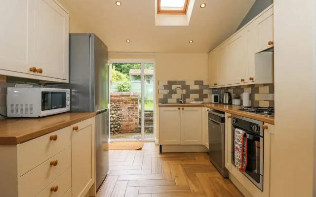 6 Melinda Cottage