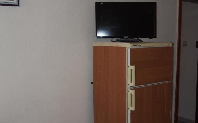 Keni Guest House
