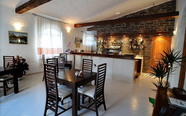 Hotel Cedrino