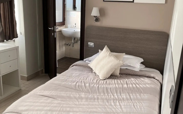 Suite 39 Guest House