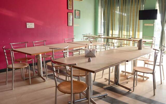 Collection O 7238 Hotel Mansarovar Palace