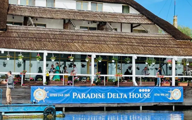 Paradise Delta House