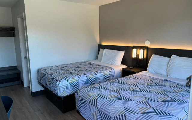 Motel 6 Arcata, CA - Cal Poly Humboldt