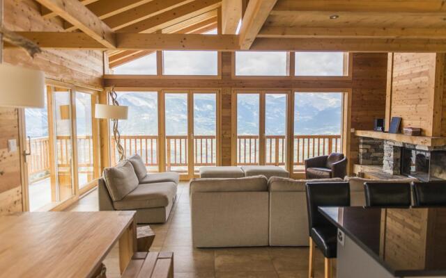 Egg SAUNA & LUXURY chalet 16 pers
