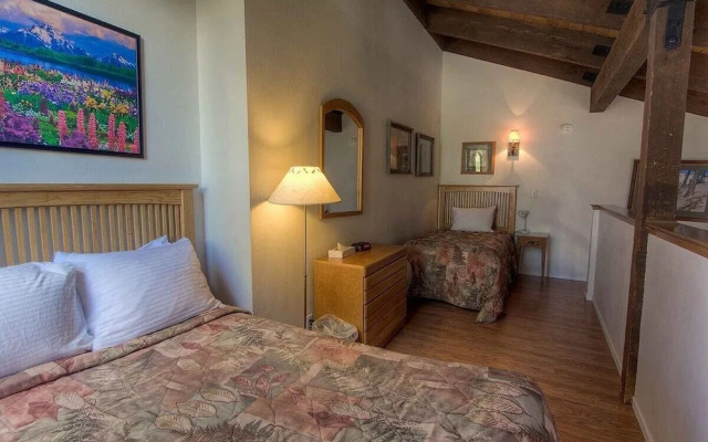 Bear Lake Hideaway 3 Bedroom Condo by RedAwning