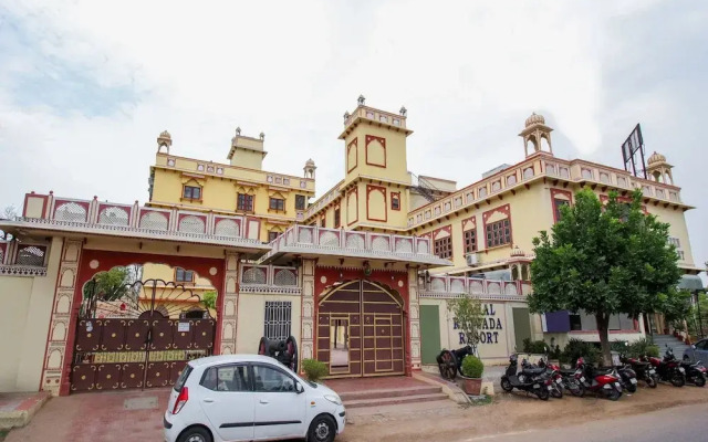 Oyo 15214 Mahal Rajwada Resort