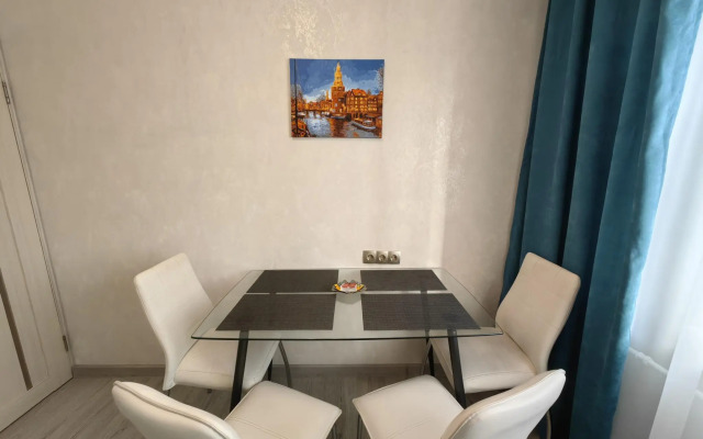 Like Home на улице Коновалова 1