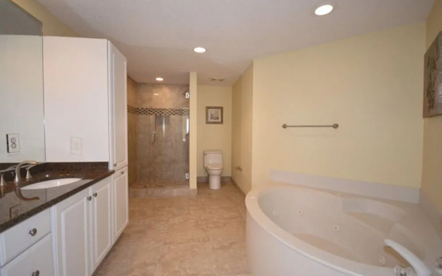 Hampton Place 6407