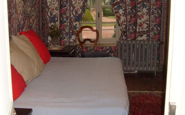 Château De Serrigny