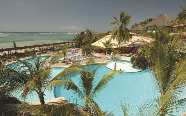 Leopard Beach Resort & Spa