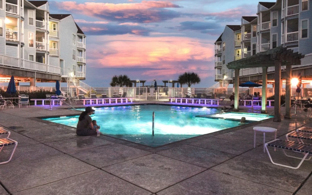 Seascape 1322 2 Bedroom Condo by RedAwning