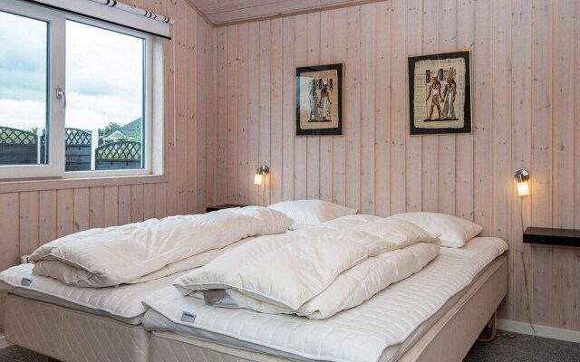 Quaint Holiday Home in Hemmet Jutland With Indoor Whirlpool