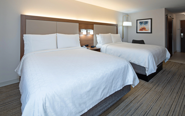 Holiday Inn Express Hotel & Suites SeaTac by IHG