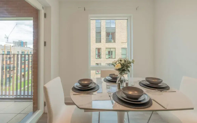 City Escape Apartment in London