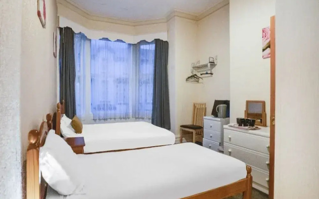 OYO Chesterton Hotel Blackpool