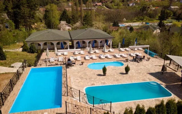 Apartments Sunčani Breg Vrdnik