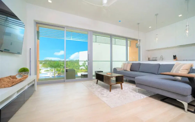 Cayman Luxury Rentals at One Canal Point