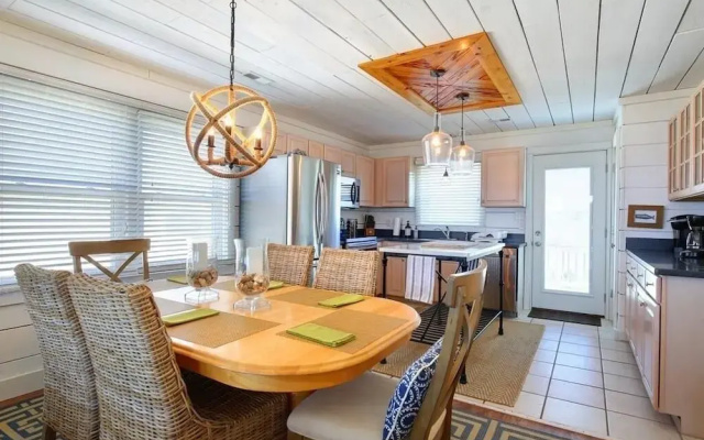 Magnolia Cottage - 3 Br Home