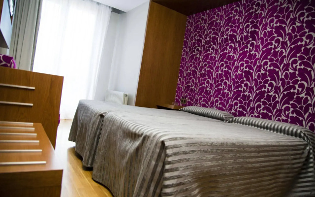 Los Braseros Hotel
