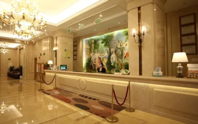 Vienna International Hotel (Chongqing Nanping Pedestrian Street)