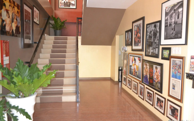 Roadhaus Hotel - The Manny Pacquiao Hotel