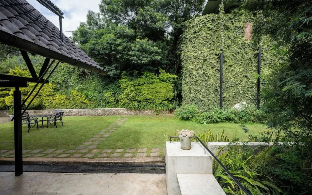 Tathya Hills - Luxe Garden Retreat