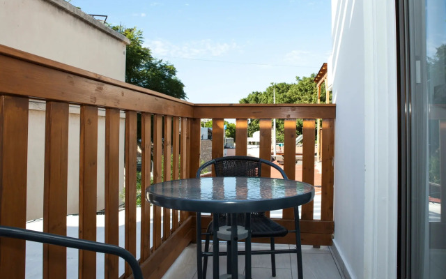 Alecos Hotel Apartments