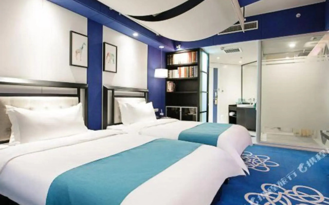 Lanshan Yunman Hotel (Zhengzhou Erqi Wanda Plaza South Passenger Transport Terminal Branch)