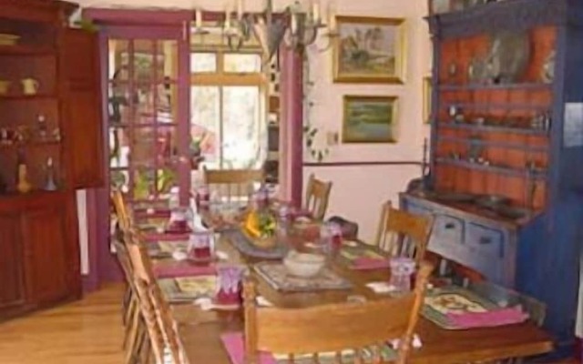 The Inn at Buck Hollow Farm