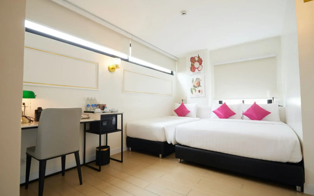 Rose Apple Hotel