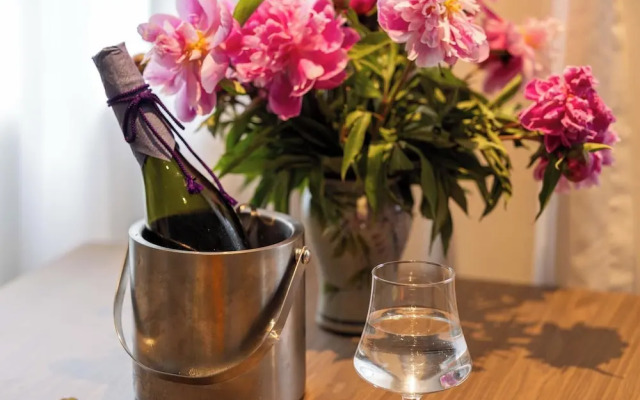 Yi Nian Fangcun Hotel