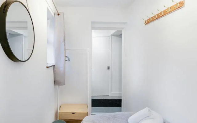 Spacious 4-Bedroom 2-Bath Home in Bywood