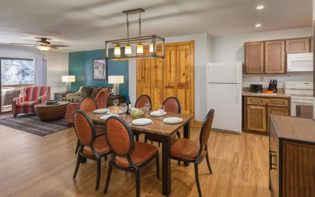 WorldMark Red River