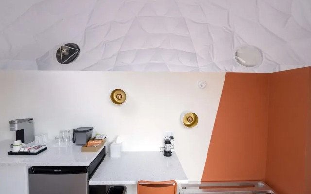 Skyview Hotel