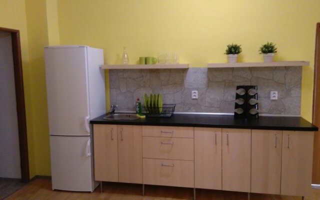 Easy Housing Hostel