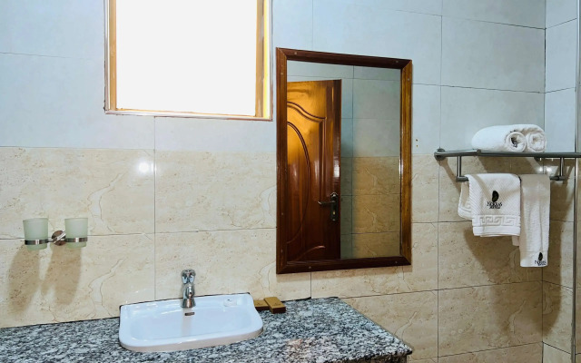 Nokras Silver Oak Embu