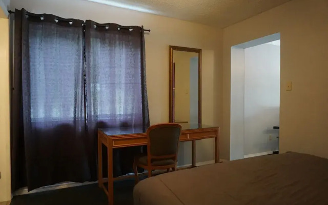 The Mighty Fraser Motel