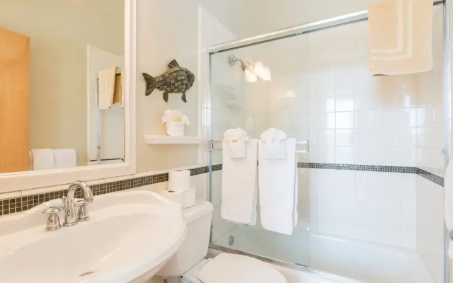 215 San Miguel 2 Bedroom Townhouse by Redawning