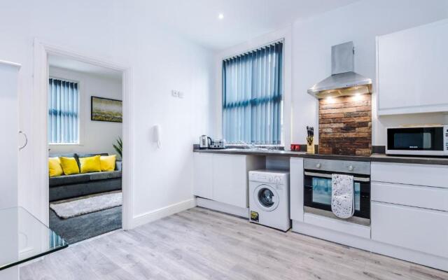 Studio Two, Clarendon Apartments