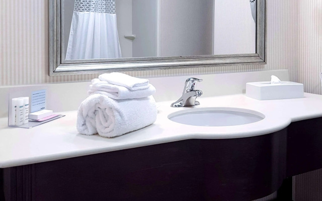 Hampton Inn & Suites by Hilton Edmonton Intl Airport