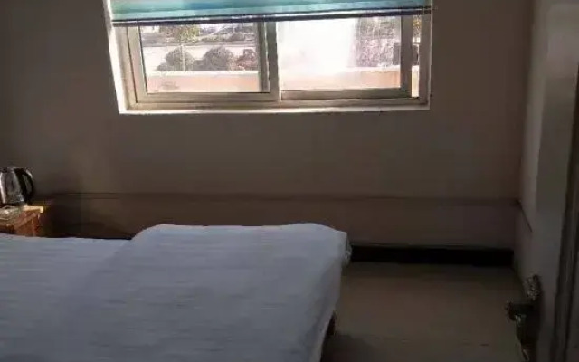 Yuxian Laijia Guest House
