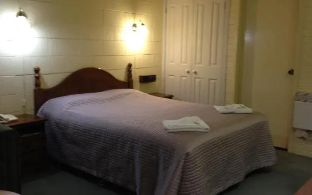 Robertson Country Motel